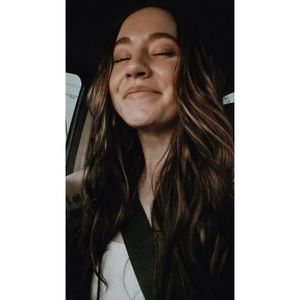 Meet your Posher, Hannah